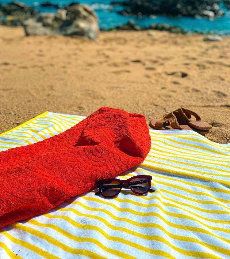 La grande serviette de plage toute douce en coton bio - 180 x 100 cm -  Coton vert